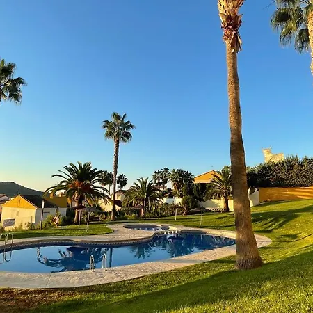 El Toro Апартаменты *